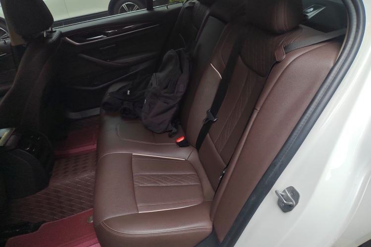 Used BMW 5 Series 2021 525Li Luxury Package Left Rear Seat