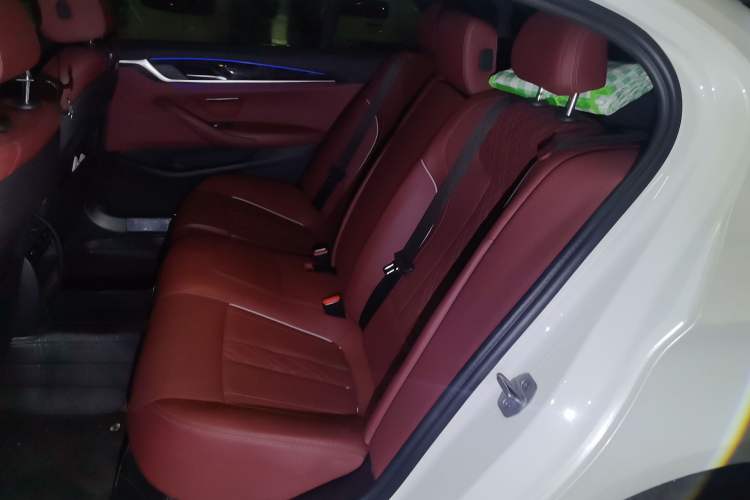 Used BMW 5 Series 2021 525Li M Sport Package Left Rear Seat