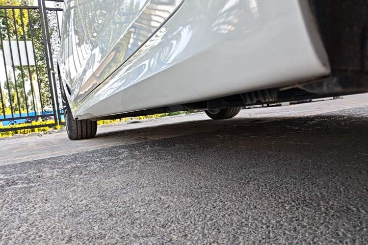 Used BMW 5 Series 2021 Facelifted 530Li Leading Edition M Sport Package Left Side Sill