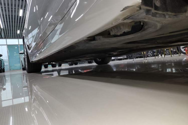 Used BMW 5 Series 2021 525Li Luxury Package Left Side Sill