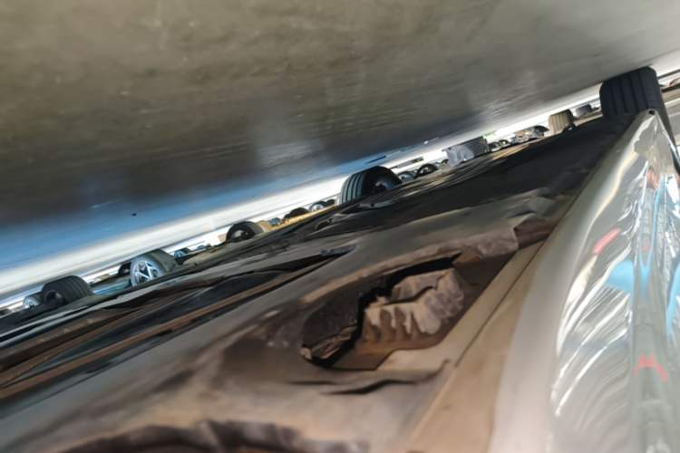Used BMW 5 Series 2021 530Li Leading Luxury Package Left Side Sill