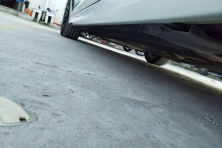 Used BMW 5 Series 2021 525Li Luxury Package Left Side Sill