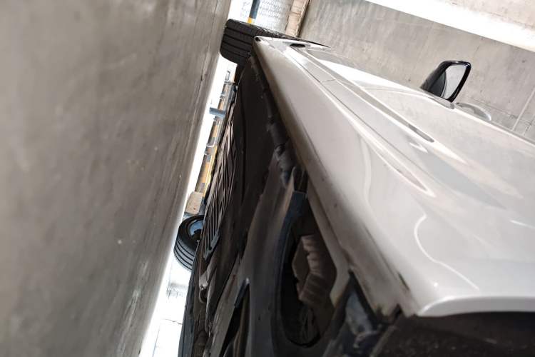 Used BMW 5 Series 2021 530Li Leading Model M Sport Package Left Side Sill