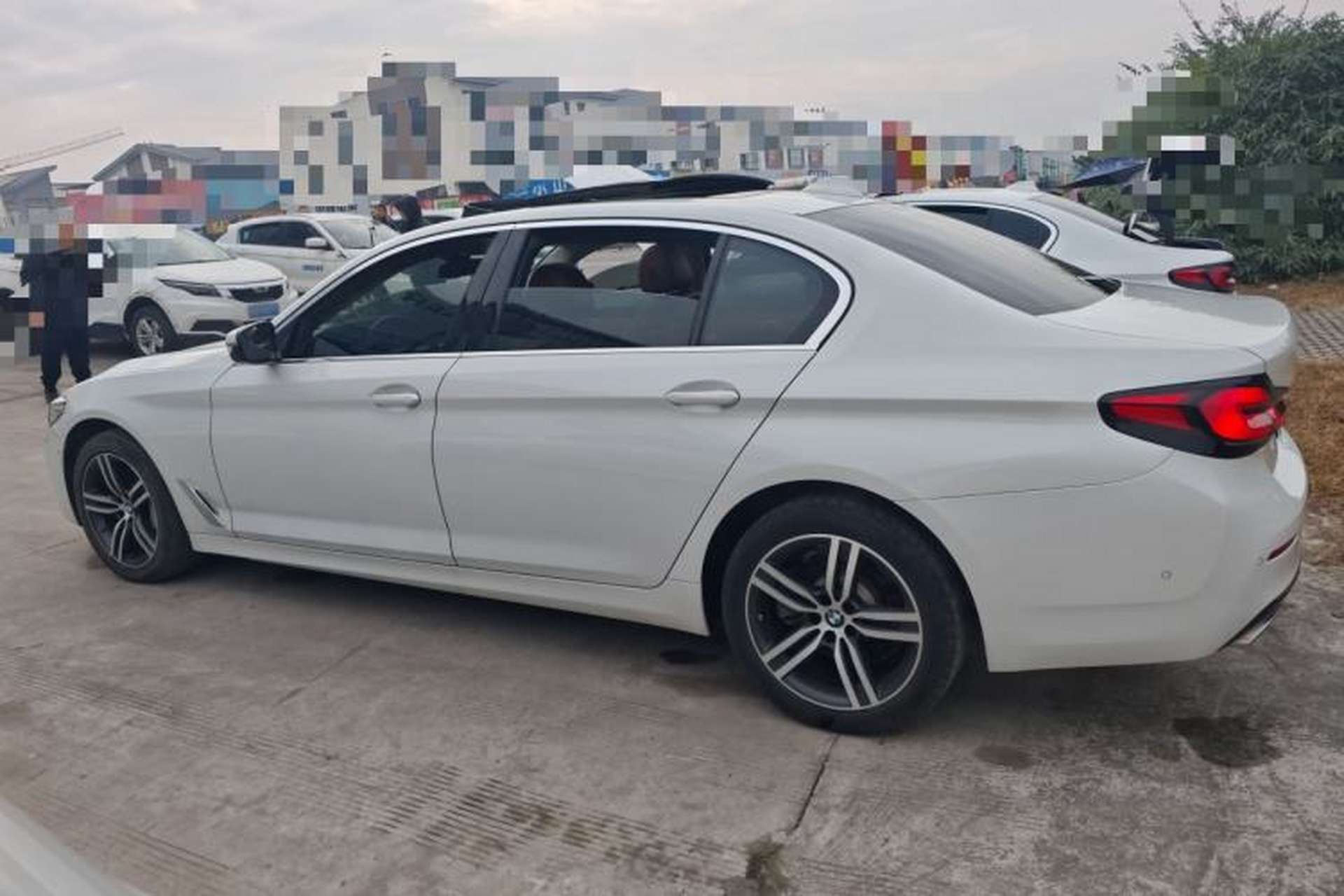 Used BMW 5 Series 2021 530Li Leading Luxury Package Left Side