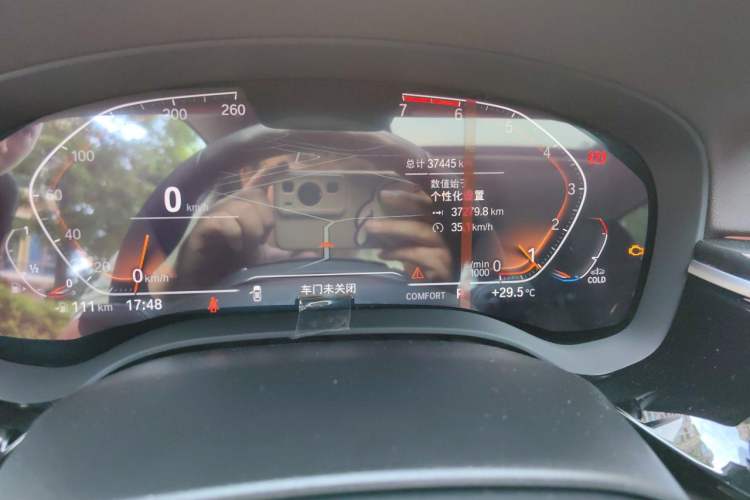 Used BMW 5 Series 2021 Updated Version 525Li Luxury Package Odometer Close Up