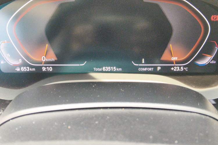 Used BMW 5 Series 2021 530Li Leading Luxury Package Odometer Close Up