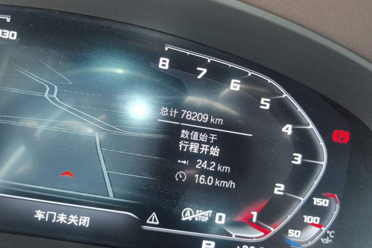 Used BMW 5 Series 2021 Facelifted 525Li M Sport Package Odometer Close Up
