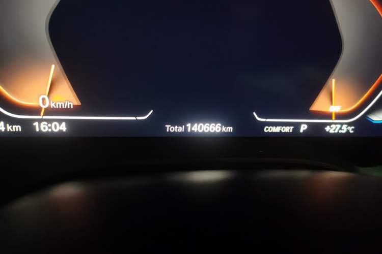 Used BMW 5 Series 2021 525Li M Sport Package Odometer Close Up
