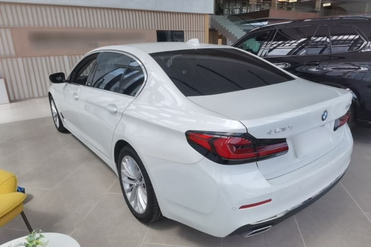 Used BMW 5 Series 2021 Updated Version 525Li Luxury Package Rear Left 45 Deg