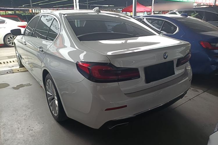 Used BMW 5 Series 2021 525Li Luxury Package Rear Left 45 Deg