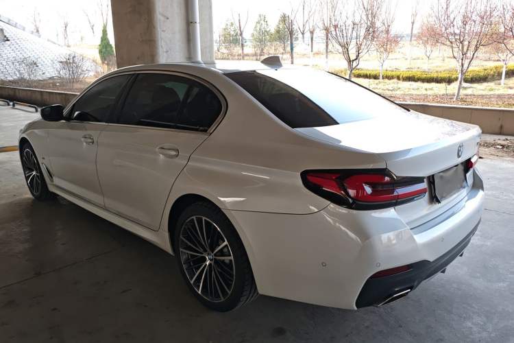 Used BMW 5 Series 2021 530Li Leading Model M Sport Package Rear Left 45 Deg