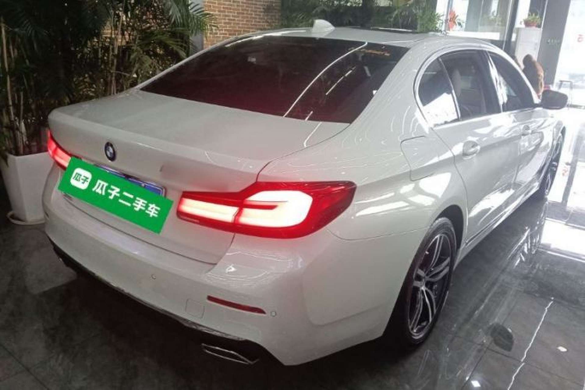 Used BMW 5 Series 2021 530Li Leading Luxury Package Rear Right 45 Deg