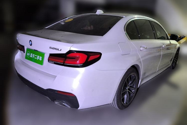 Used BMW 5 Series 2021 525Li M Sport Package Rear Right 45 Deg