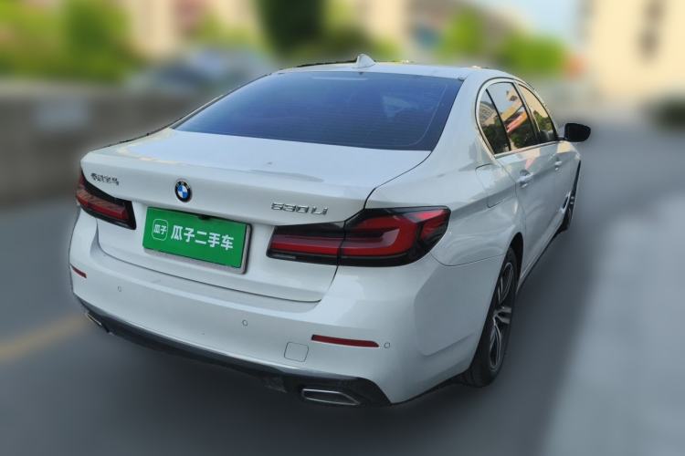 Used BMW 5 Series 2021 530Li Leading Luxury Package Rear Right 45 Deg