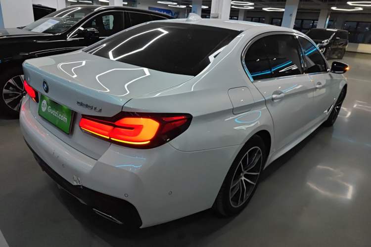 Used BMW 5 Series 2021 Facelifted 525Li M Sport Package Rear Right 45 Deg