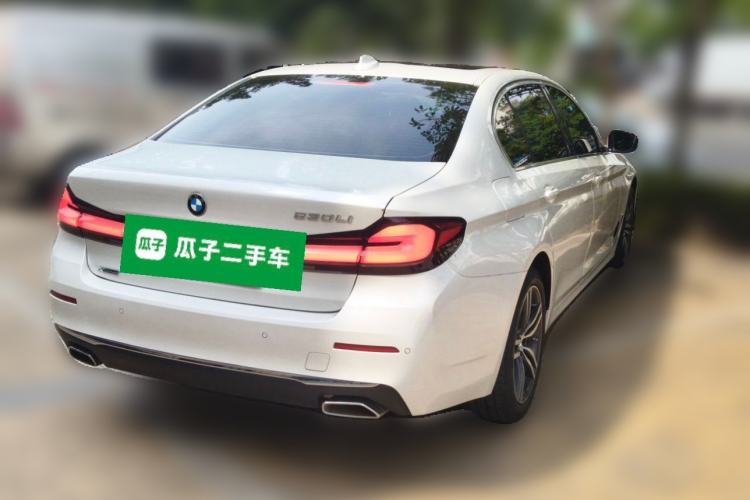 Used BMW 5 Series 2021 530Li Leading Luxury Package Rear Right 45 Deg