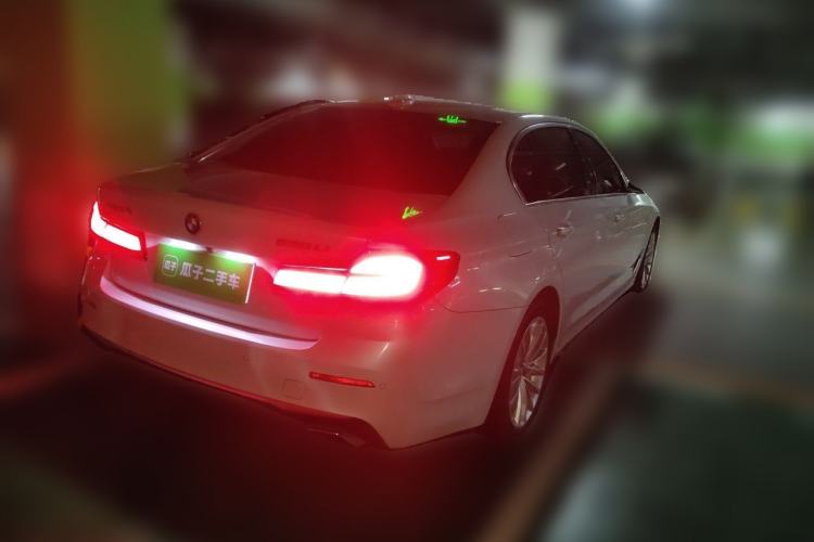 Used BMW 5 Series 2021 525Li Luxury Package Rear Right 45 Deg