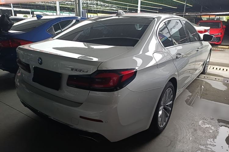 Used BMW 5 Series 2021 525Li Luxury Package Rear Right 45 Deg