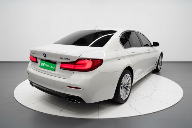 Used BMW 5 Series 2021 525Li Luxury Package Rear Right 45 Deg