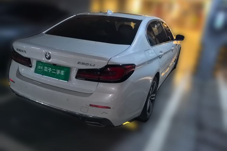 Used BMW 5 Series 2021 530Li Leading Luxury Package Rear Right 45 Deg
