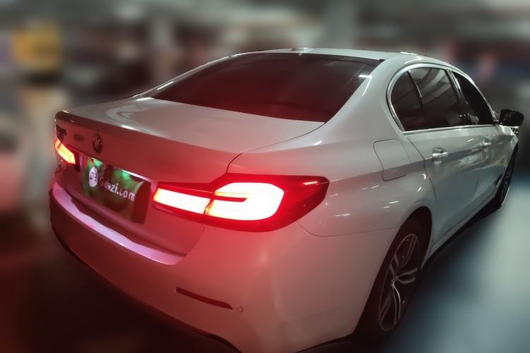 Used BMW 5 Series 2021 530Li Leading Luxury Package Rear Right 45 Deg