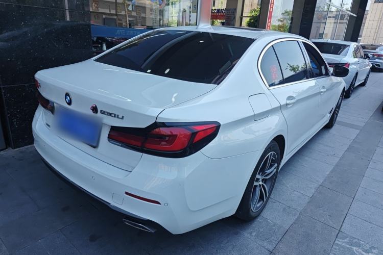 Used BMW 5 Series 2021 530Li xDrive Luxury Package Rear Right 45 Deg