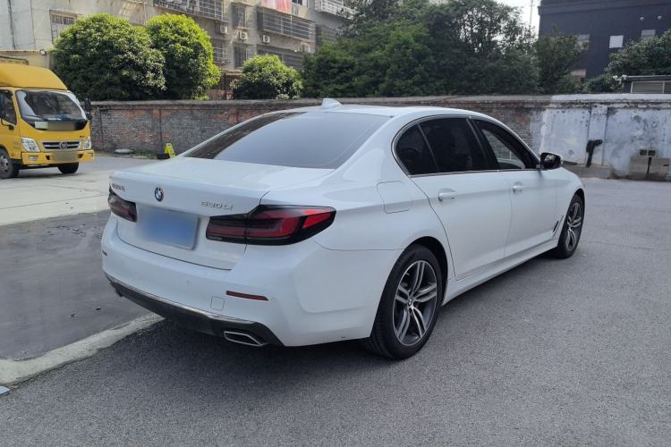 Used BMW 5 Series 2021 530Li Leading Luxury Package Rear Right 45 Deg