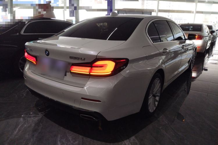 Used BMW 5 Series 2021 Updated Version 525Li Luxury Package Rear Right 45 Deg