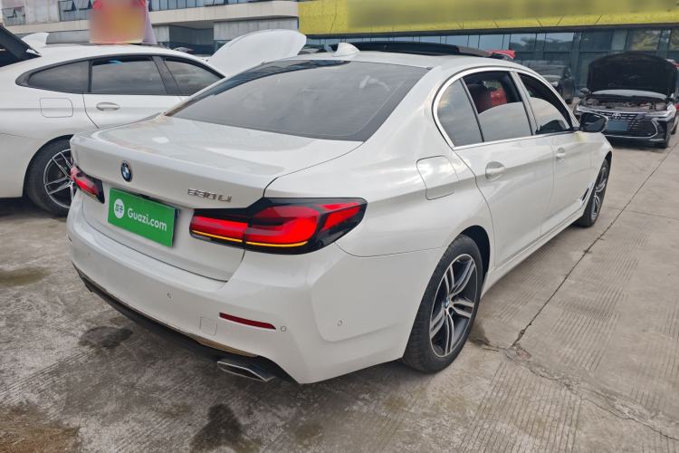 Used BMW 5 Series 2021 530Li Leading Luxury Package Rear Right 45 Deg
