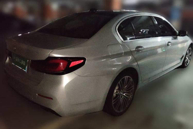 Used BMW 5 Series 2021 525Li Luxury Package Rear Right 45 Deg