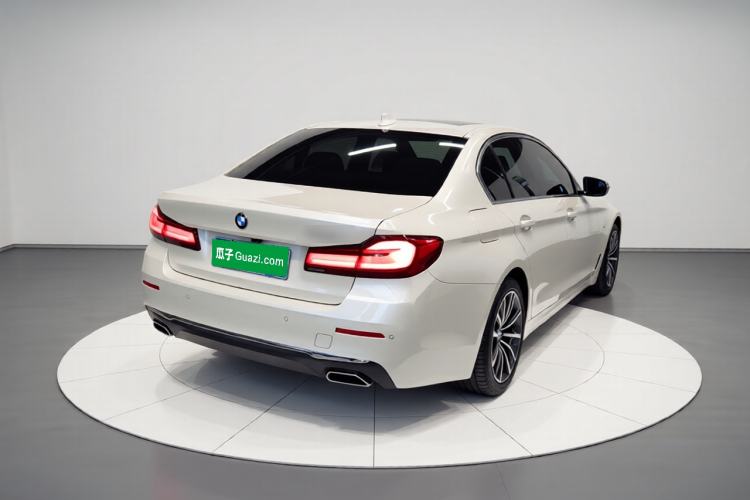Used BMW 5 Series 2021 530Li Leading Luxury Package Rear Right 45 Deg