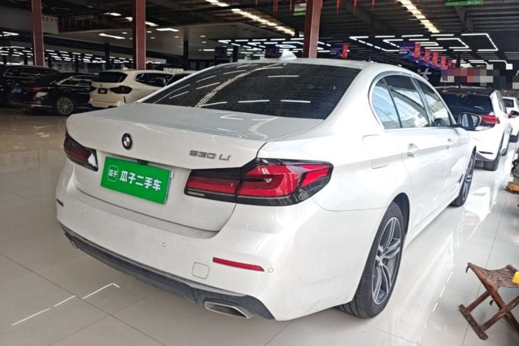 Used BMW 5 Series 2021 530Li Leading Luxury Package Rear Right 45 Deg