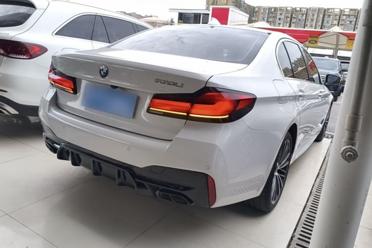Used BMW 5 Series 2021 530Li Leading Model M Sport Package Rear Right 45 Deg