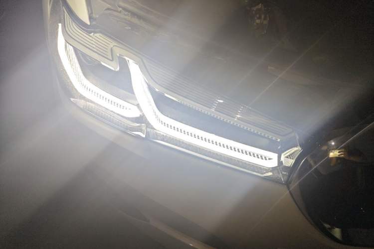 Used BMW 5 Series 2021 525Li Luxury Package Right Front Headlight