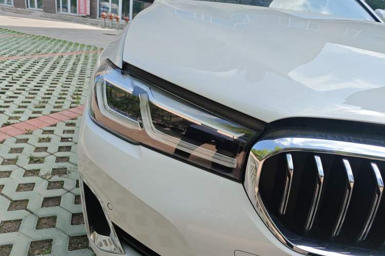 Used BMW 5 Series 2021 530Li Luxury Edition Premium Package Right Front Headlight