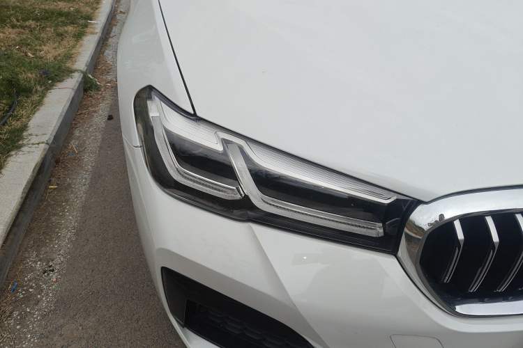 Used BMW 5 Series 2021 525Li M Sport Package Right Front Headlight
