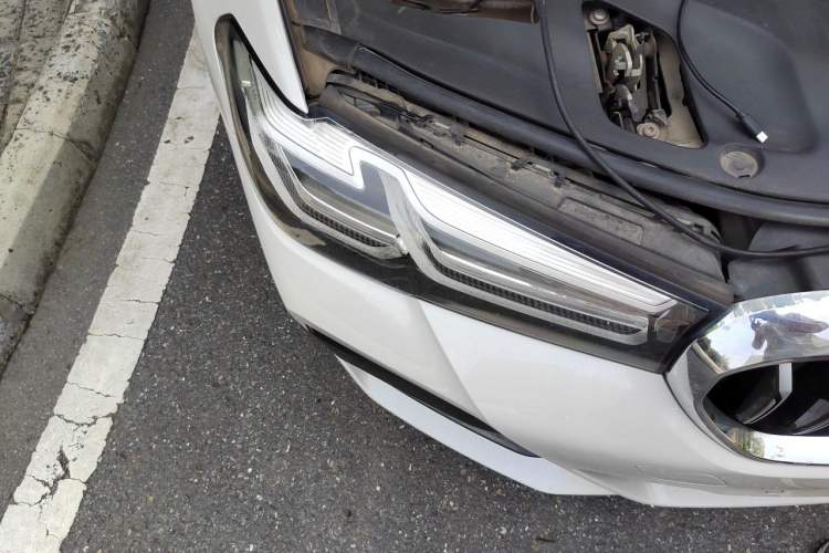 Used BMW 5 Series 2021 530Li Leading Model M Sport Package Right Front Headlight