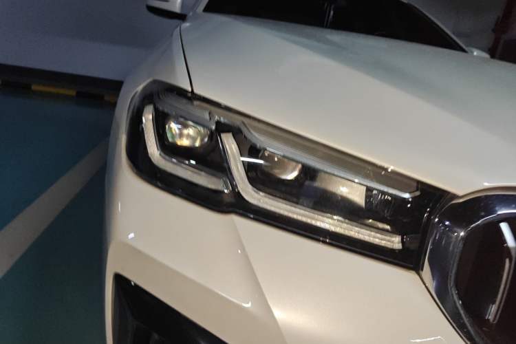 Used BMW 5 Series 2021 530Li xDrive Luxury Package Right Front Headlight