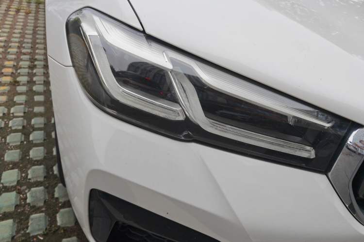Used BMW 5 Series 2021 Facelifted 530Li Leading Edition M Sport Package Right Front Headlight