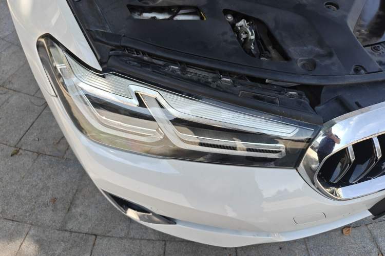 Used BMW 5 Series 2021 Restyled 530Li Leading Edition Luxury Package Right Front Headlight