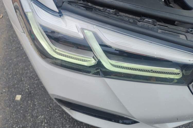 Used BMW 5 Series 2021 530Li Leading Model M Sport Package Right Front Headlight