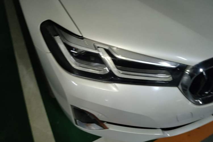 Used BMW 5 Series 2021 525Li Luxury Package Right Front Headlight