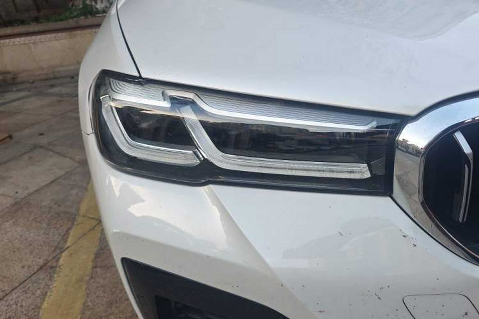 Used BMW 5 Series 2021 530Li Luxury Edition M Sport Package Right Front Headlight
