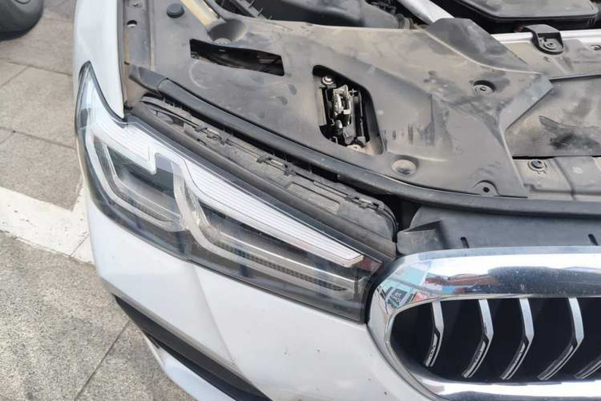 Used BMW 5 Series 2021 530Li Luxury Edition M Sport Package Right Front Headlight