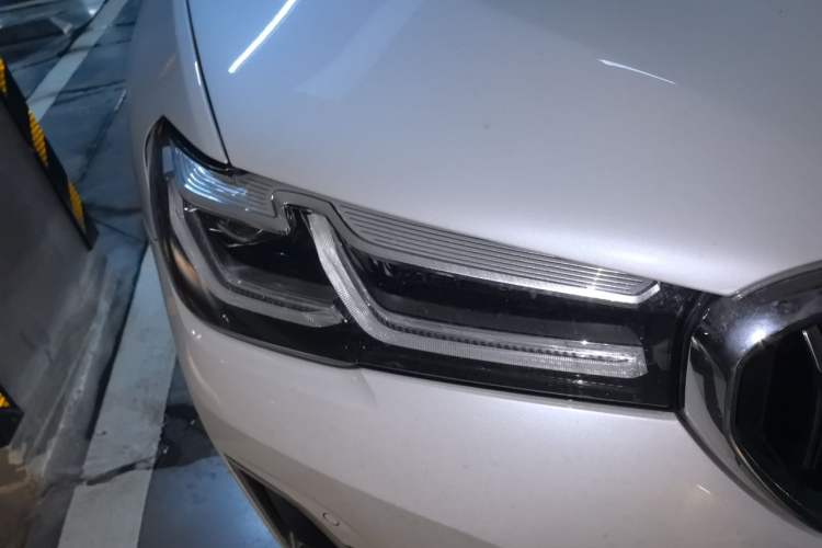 Used BMW 5 Series 2021 530Li Leading Luxury Package Right Front Headlight
