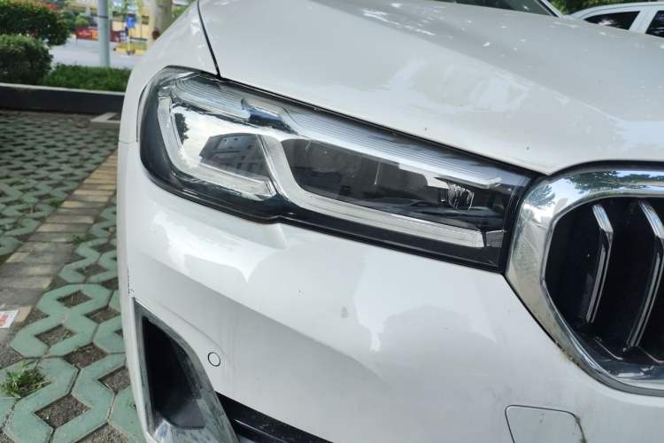 Used BMW 5 Series 2021 Restyled 530Li Leading Edition Luxury Package Right Front Headlight