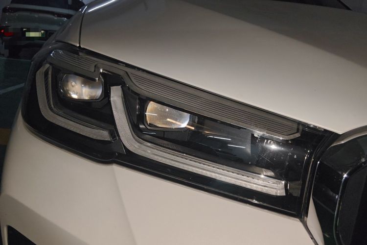 Used BMW 5 Series 2021 530Li Leading Model M Sport Package Right Front Headlight