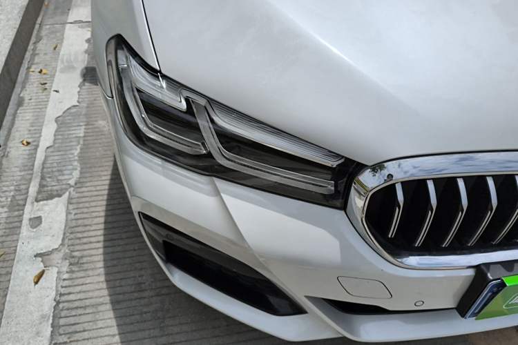 Used BMW 5 Series 2021 525Li M Sport Package Right Front Headlight