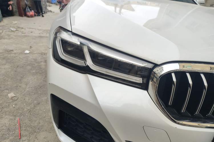 Used BMW 5 Series 2021 530Li Leading Model M Sport Package Right Front Headlight