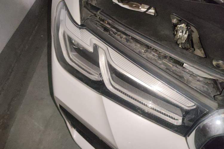 Used BMW 5 Series 2021 530Li Leading Model M Sport Package Right Front Headlight